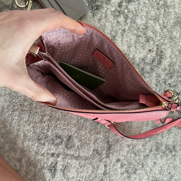 Kate Spade Crossbody Purse - Picture 4 of 4